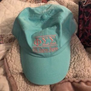 Phi Sigma Sigma hat